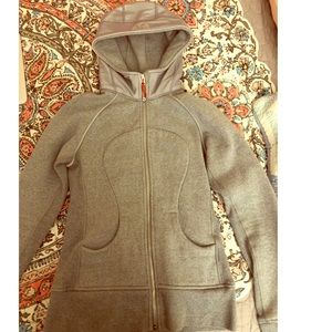 Lululemon hoodie excellent condition